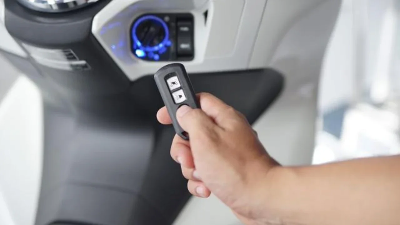 Honda Vario 150 mengadopsi fitur Smart Key. (Herdi/Liputan6.com)