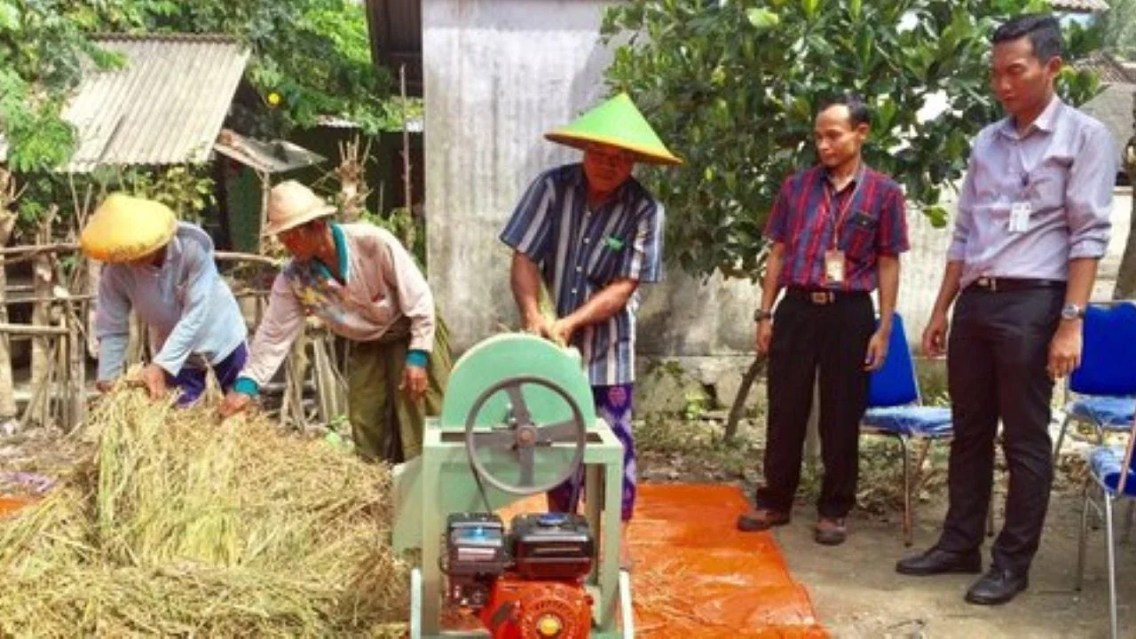 Pembuatan kompos dari jerami