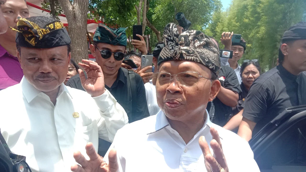 Koster Respons Spanduk Iklan di Bali Disorot Prabowo, Janji Bakal Dibatasi
