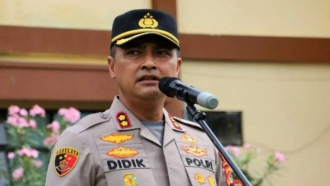 Bareskrim Polri berhasil mengungkap fakta baru dalam kasus narkoba yang menjerat AKBP Didik Putra Kuncoro, di mana ia menitipkan satu koper narkoba kepada mantan anak buahnya.
