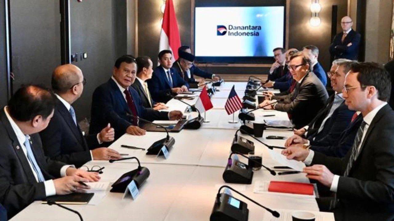 Presiden Prabowo Subianto bertemu dengan 12 pimpinan perusahaan investasi global disela-sela kunjungan kerja di Washington DC, Amerika Serikat (AS). (Biro Pers)