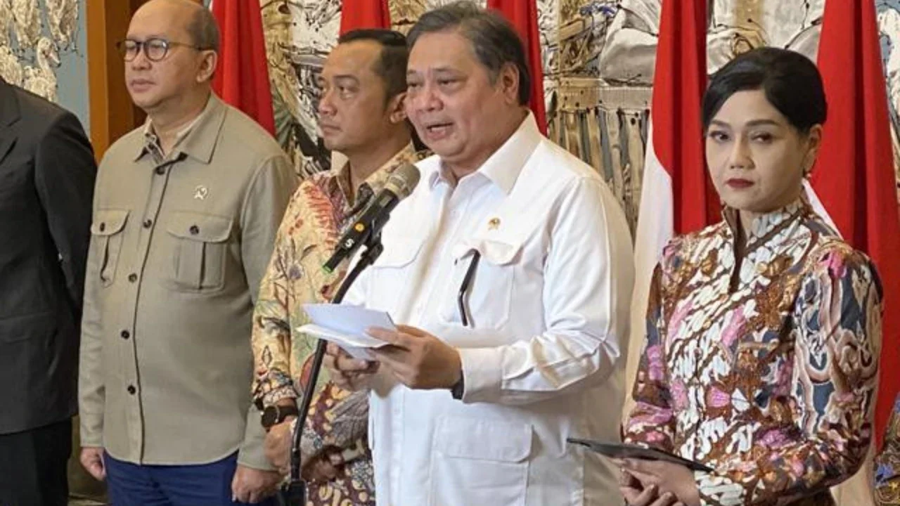 Menko Airlangga Buka Pintu, Siapapun Bisa Duduki Kursi Ketua OJK