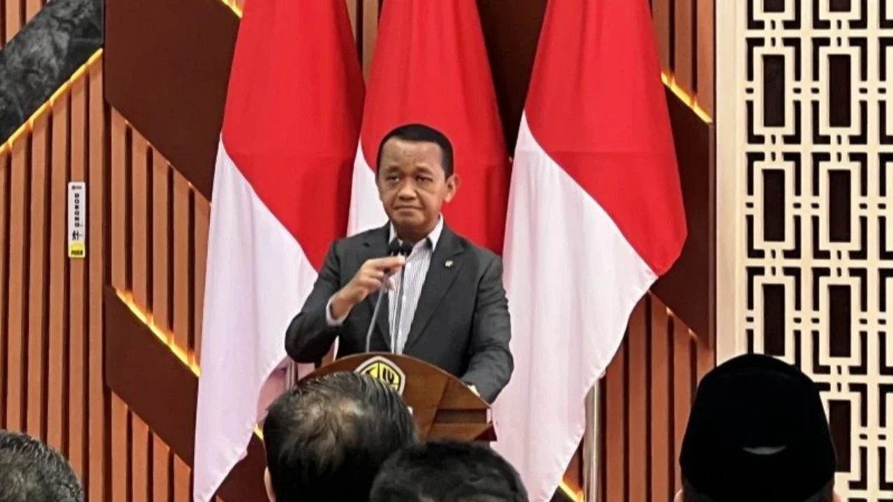 Adies Kadir Lepas Keanggotan Partai, Bahlil Contohkan Arsul Sani hingga Hamdan Zoelva