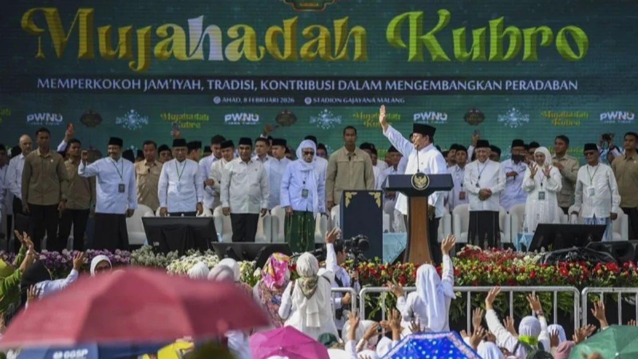Presiden Prabowo Subianto menyampaikan terima kasih atas peran NU yang krusial dalam menjaga perdamaian dan stabilitas bangsa, serta merawat kerukunan. Simak apresiasi lengkapnya.