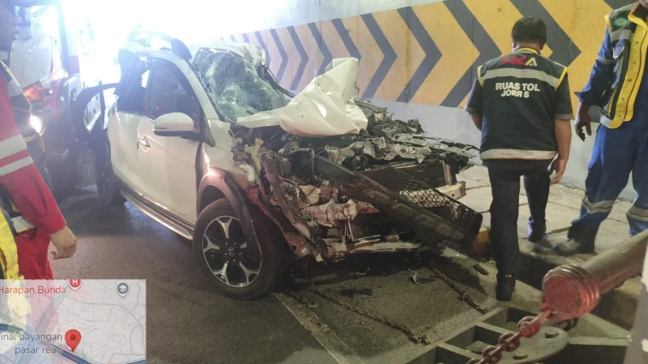 Kronologi Tabrakan beruntun di Tol JOOR, Honda BRV dan Gran Max Ringsek Parah