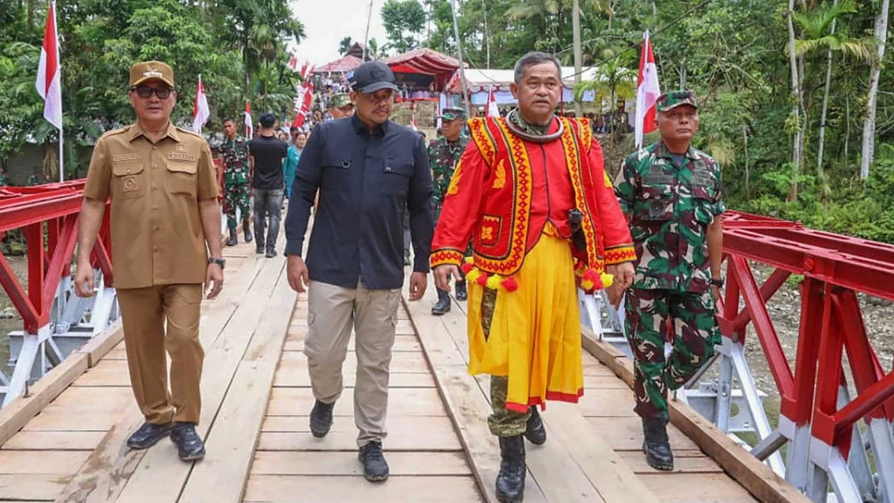Resmikan Jembatan Bailey di Nias Selatan, Kasad: Setiap Hari Ada Jembatan yang Selesai Dibangun