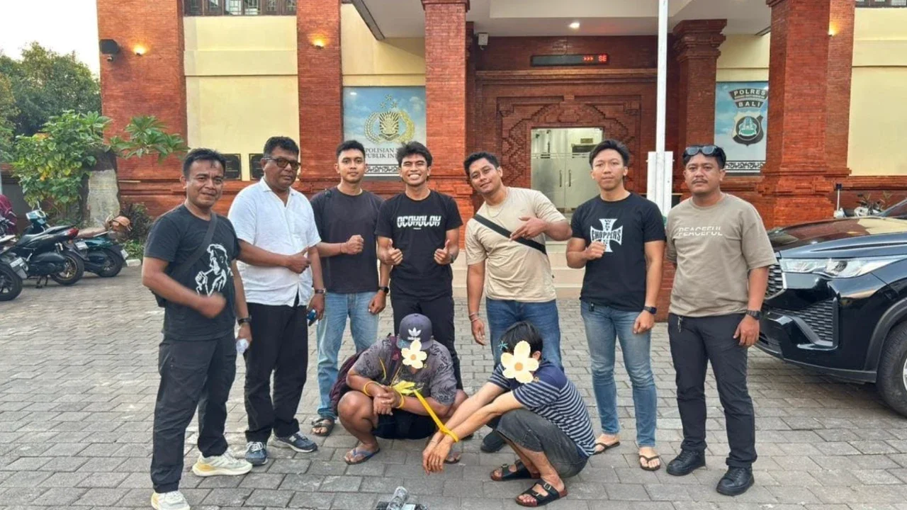 Polisi Bandara Ngurah Rai Tangkap Dua Tersangka Peredaran Ganja 152 Gram