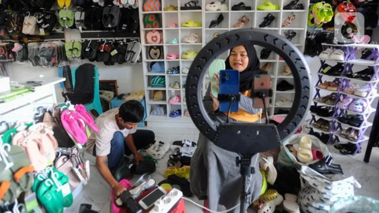 Marak Penipuan Online, Mendag Berencana Evaluasi Regulasi E-Commerce