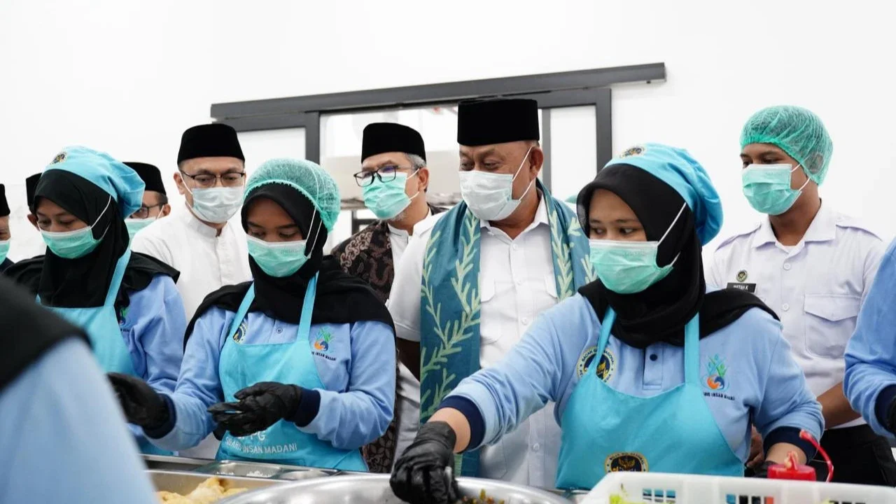 Aduan Program MBG Tak Direspons? BGN Siapkan Layanan 24 Jam 'Sahabat Gizi 127'