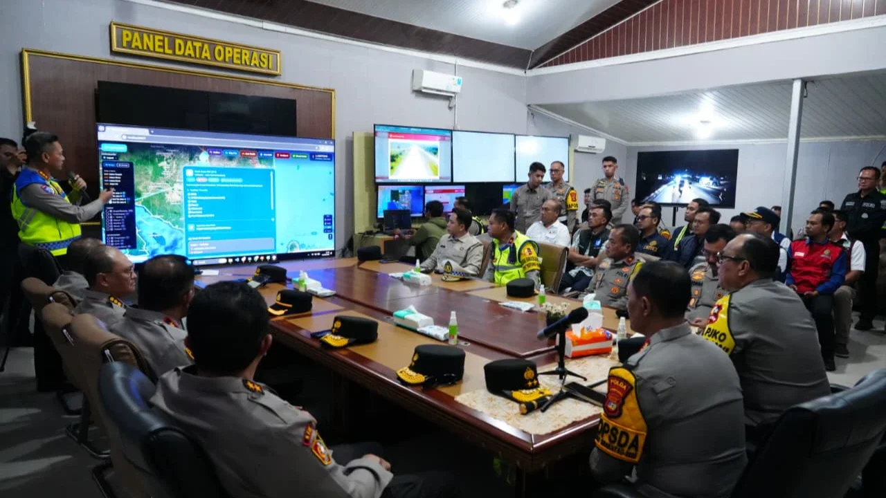 Pantau dari Udara, Wakapolri Pastikan Arus Mudik Merak–Bakauheni Terkendali
