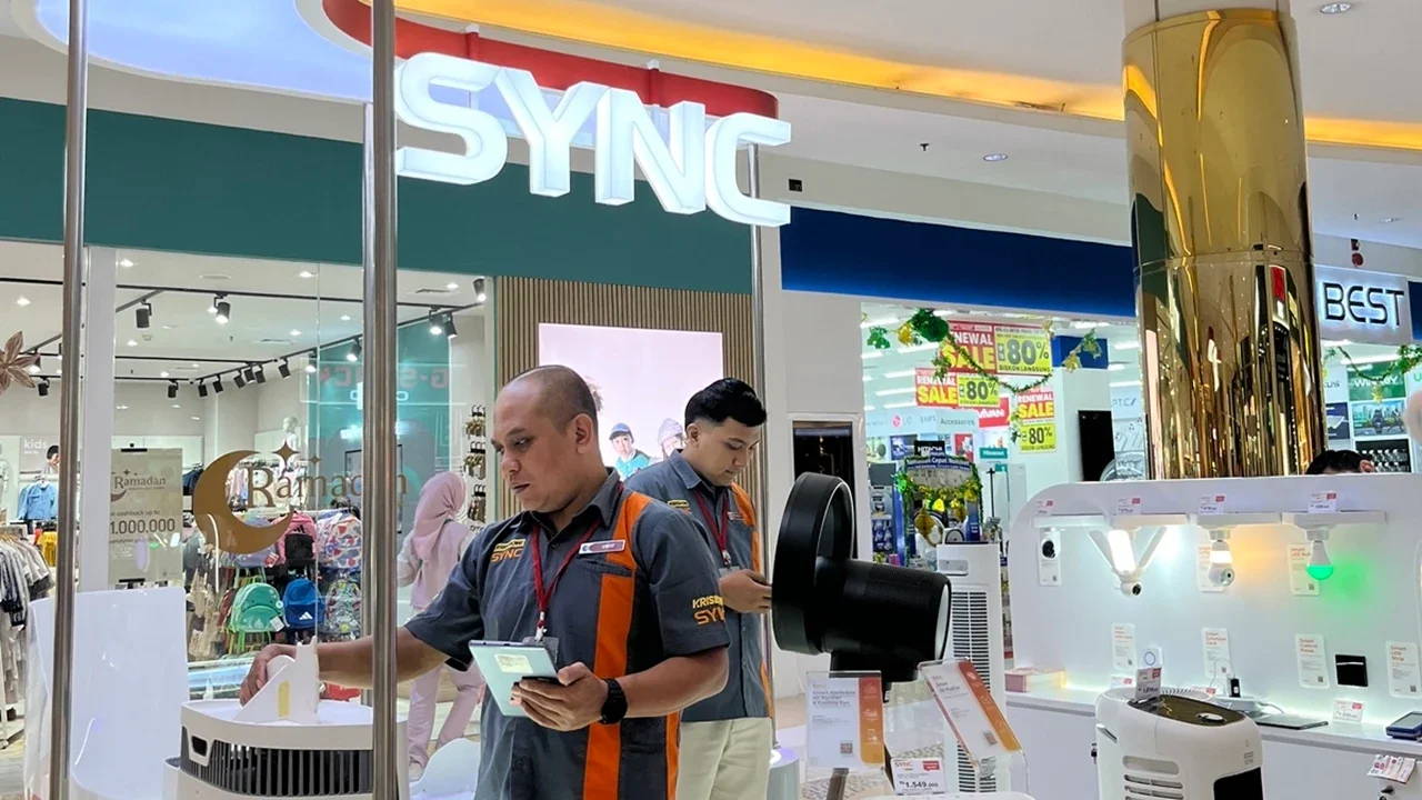 Pop-Up Booth SYNC di Summarecon Mal Serpong.