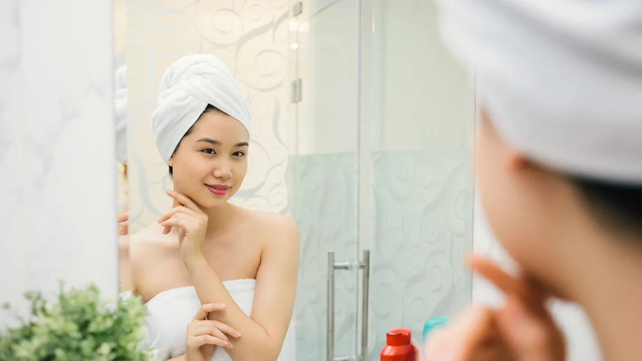 Night skin recovery routine.