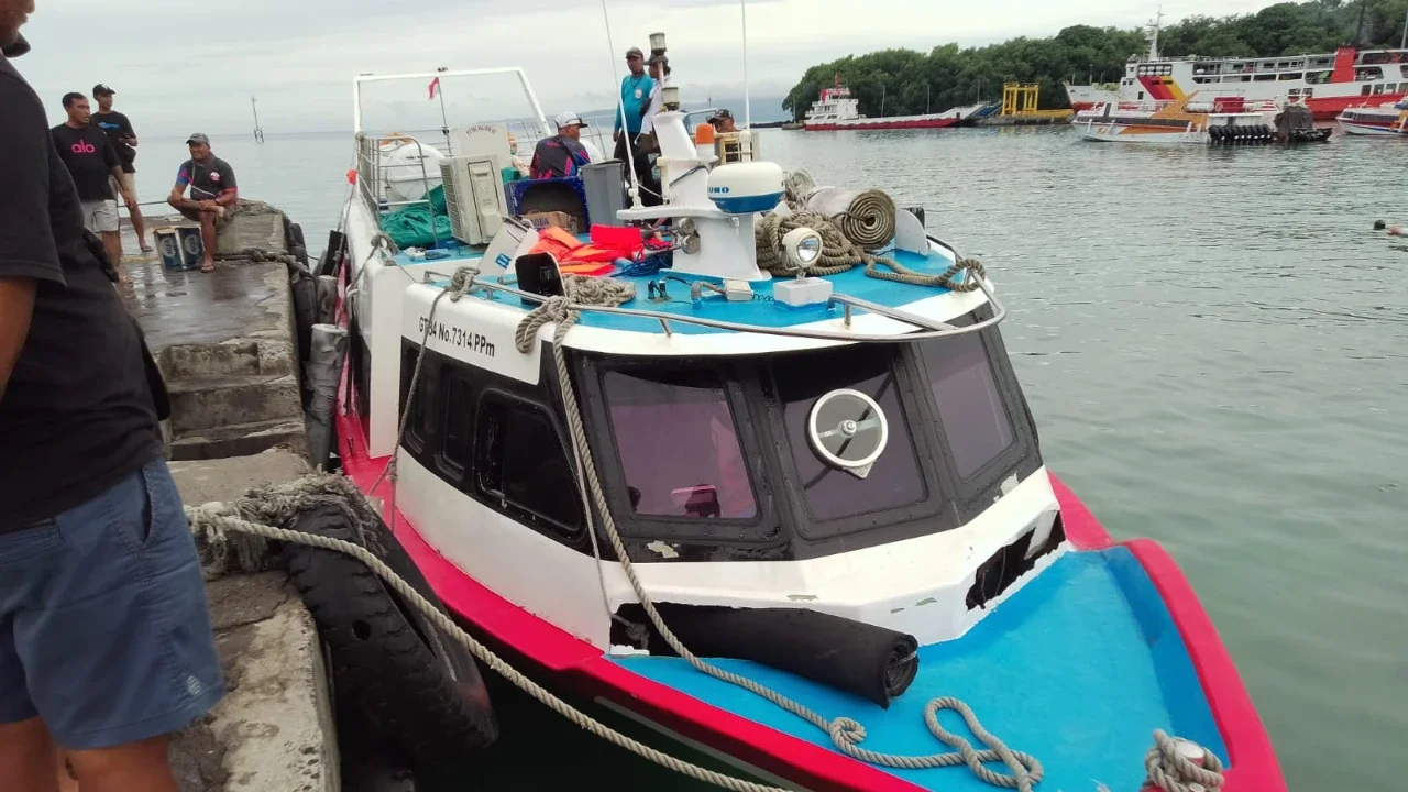 Fast Boat Jurusan Gili Trawangan-Padangbai Alami Kebocoran, 108 Penumpang Dievakuasi