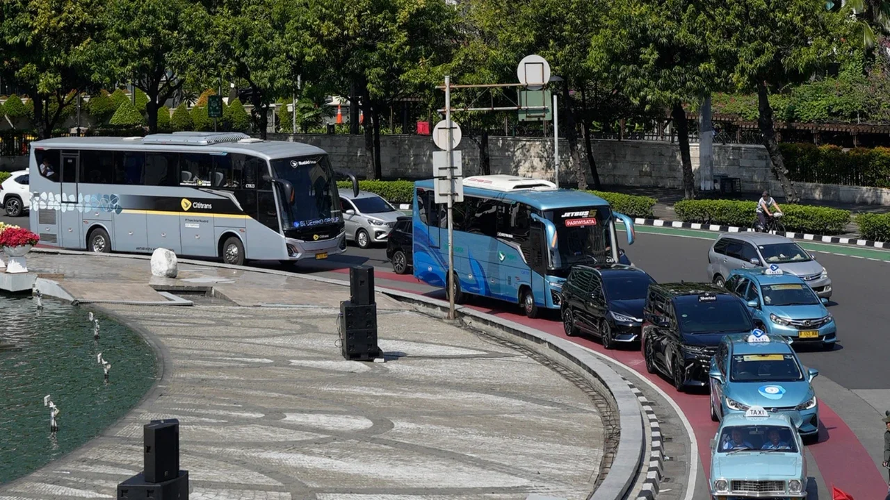 Blue Bird Raup Pendapatan Rp5,7 Triliun dan Laba Bersih Rp643 MIliar Sepanjang 2025