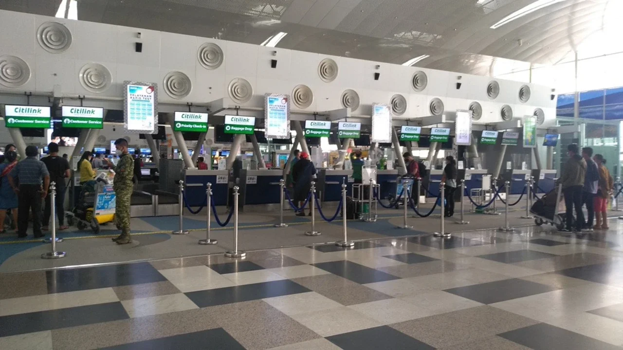 35 Penerbangan Batal di Bandara Bali Imbas Perang, 5.905 Penumpang Terdampak