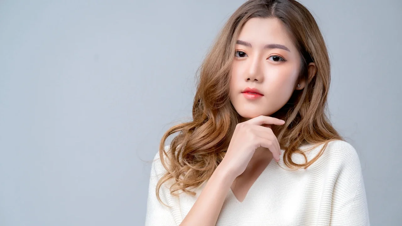 Wanita cantik dan menarik.