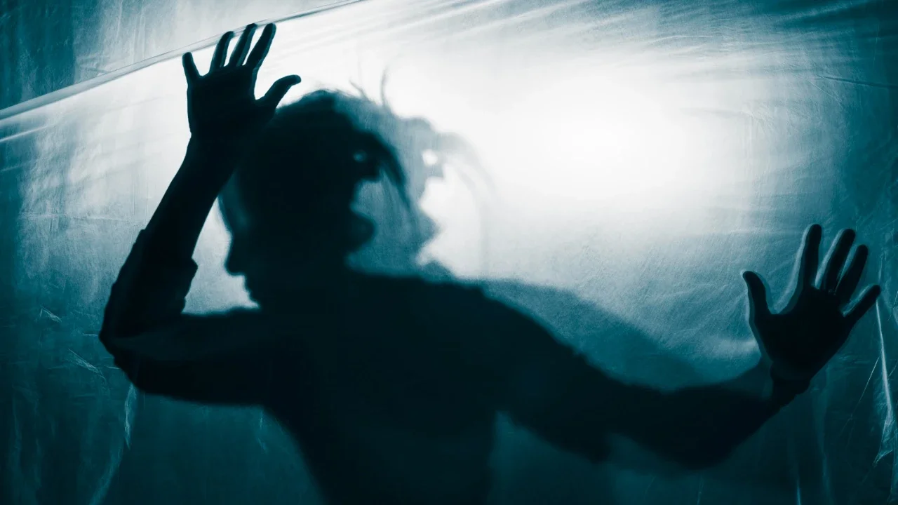 Seorang Pria Diduga Bunuh Diri di Pondok Indah Mall 2