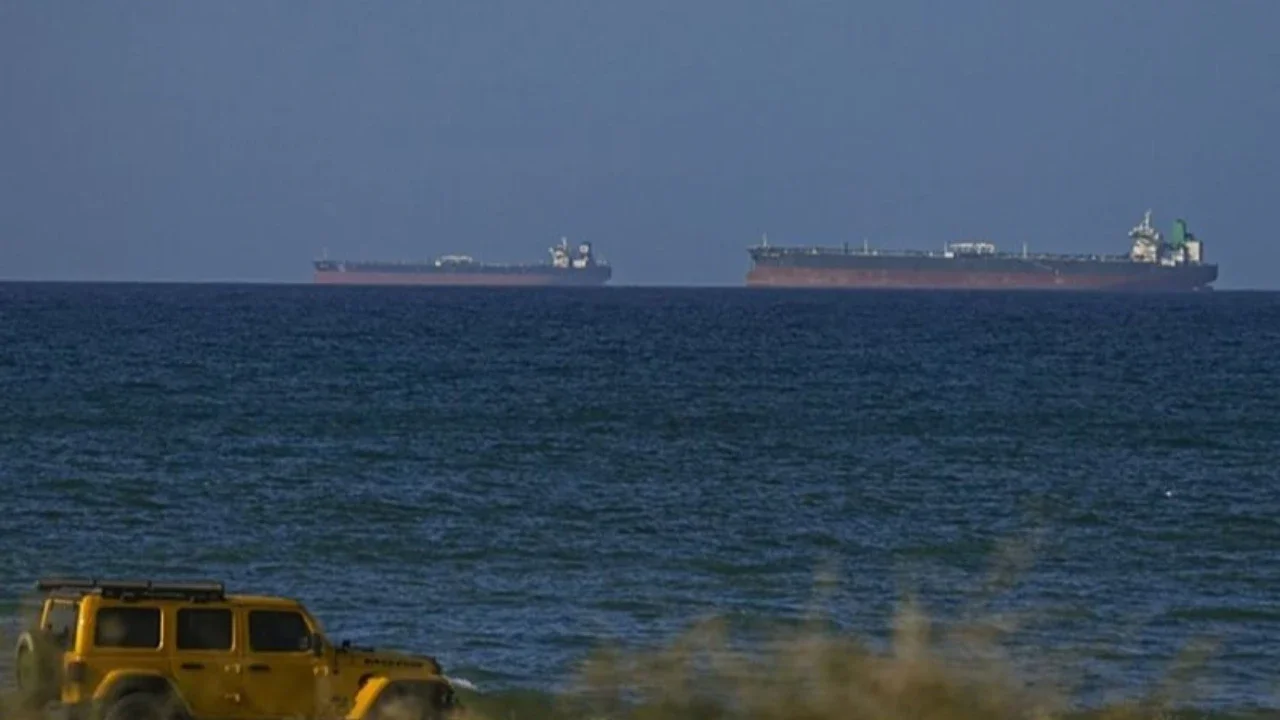 Iran Bakal Batasi 12 Kapal per Hari Lewat Selat Hormuz, Harus Bayar Rp34 Miliar