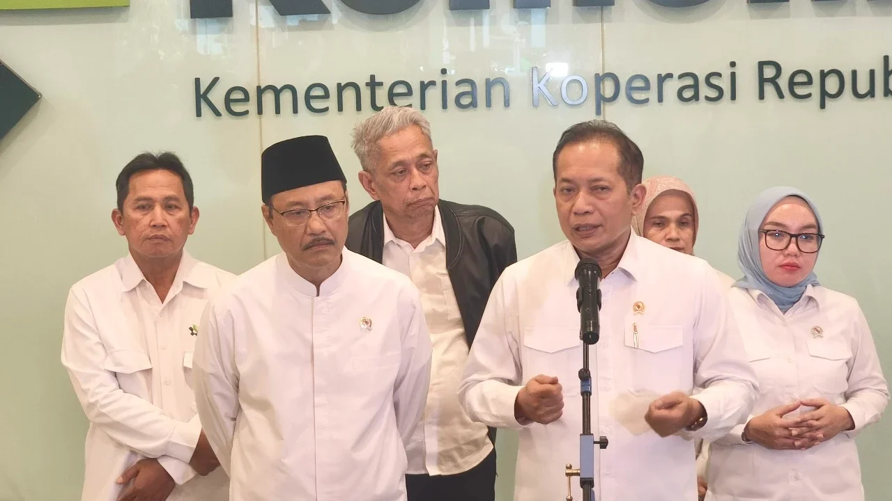 Menkop Dorong Penerima PKH Terlibat Operasional Koperasi Desa