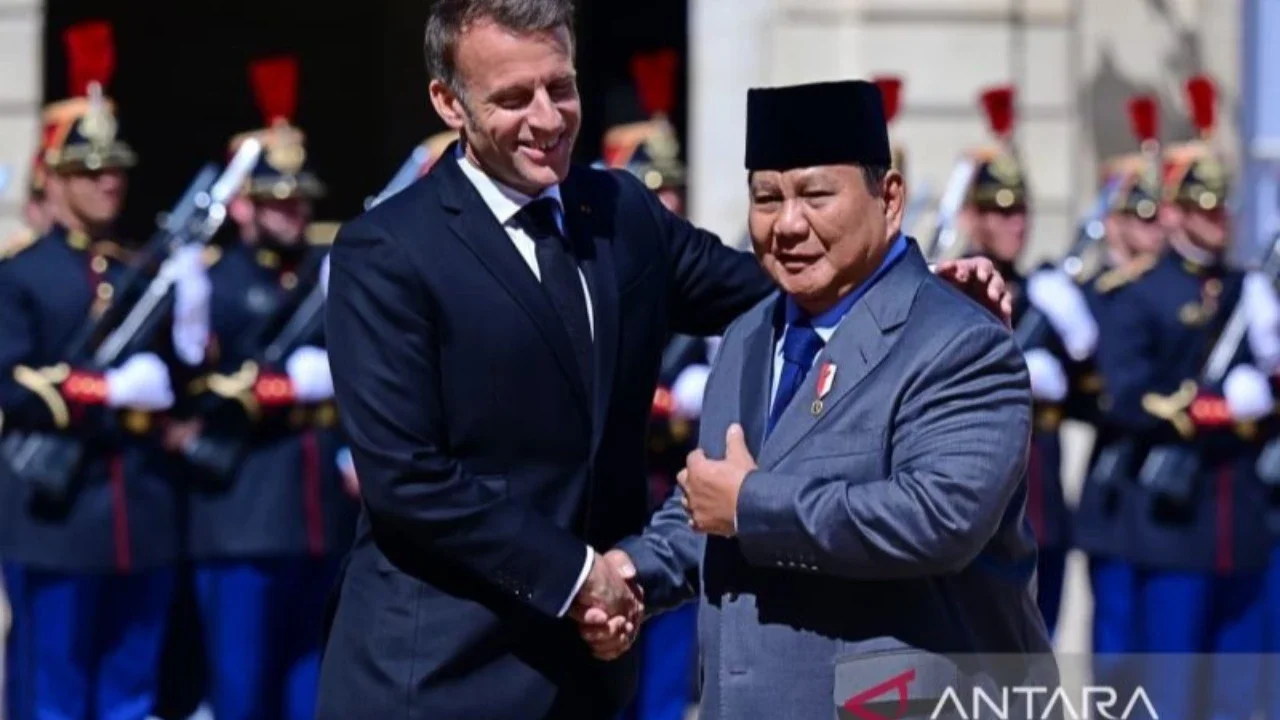 Prabowo Tiba di Indonesia Usai Lawatan Singkat ke Rusia dan Paris
