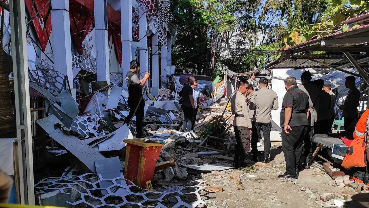 Gempa Magnitudo 7,6 di Bitung Picu Tsunami Minor, Satu Warga Meninggal Dunia Tertimpa Reruntuhan Gedung KONI Manado