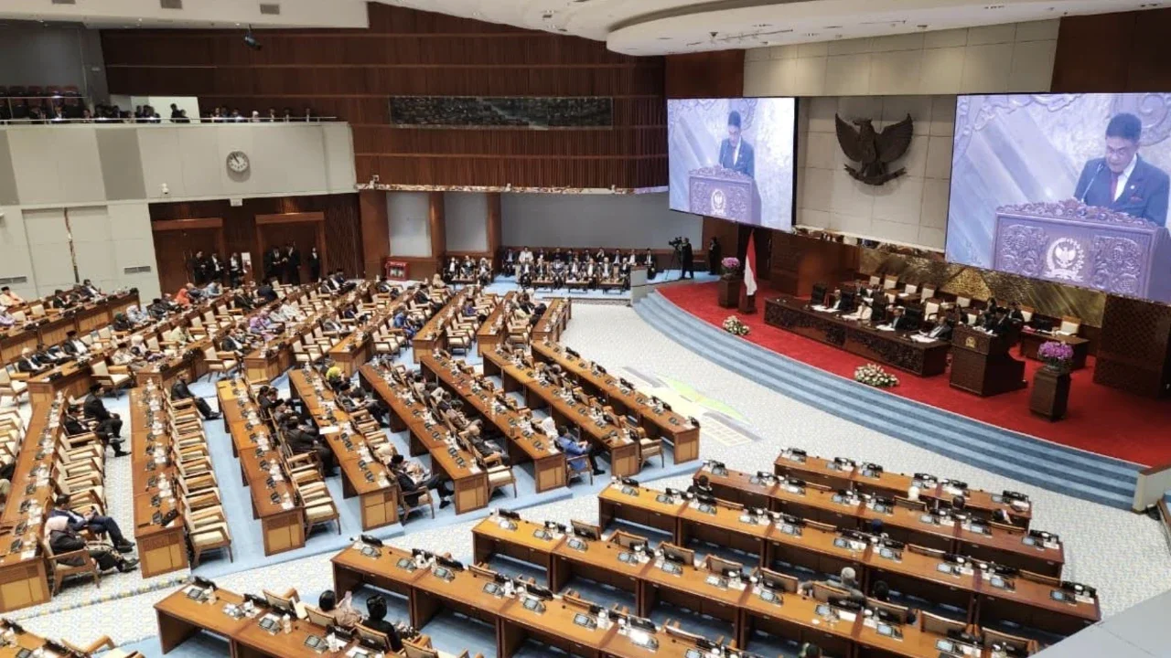 DPR Sahkan UU PPRT, Ini Daftar Hak Pekerja Rumah Tangga