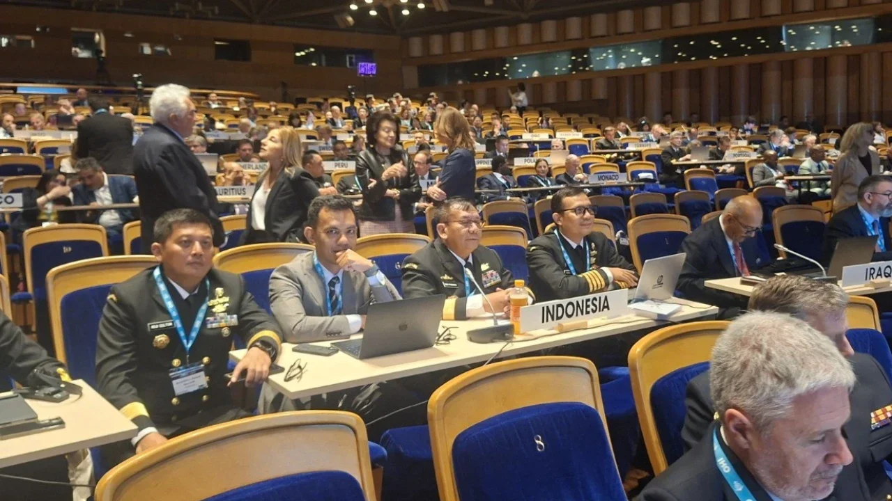 Delegasi Pushidrosal mewakili Indonesia dalam sidang IHO Assembly 2026 di Monaco, Selasa (21/04/2026) untuk memperkuat kerja sama hidrografi global dan keselamatan pelayaran dunia