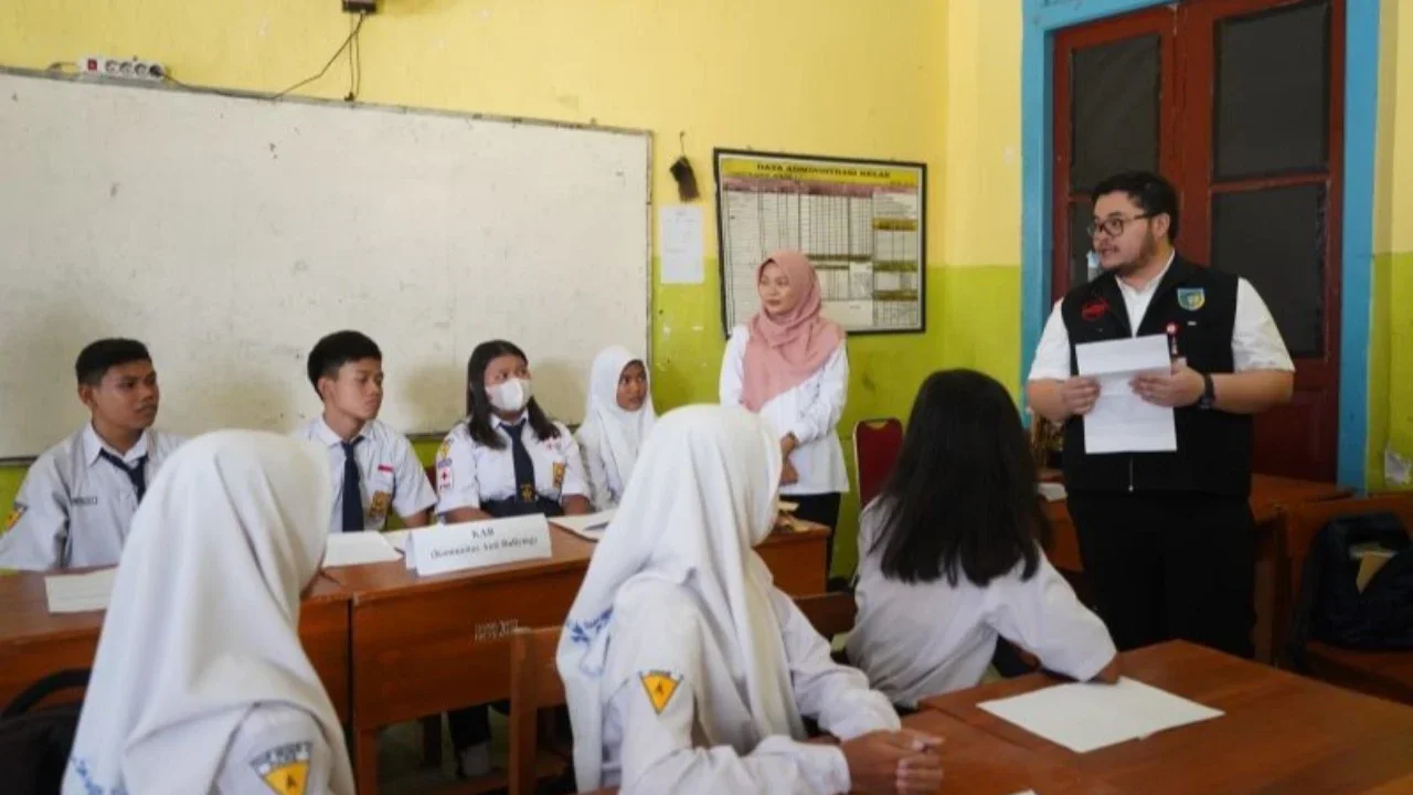 3.828 Tenaga Honorer Pendidikan di Jabar Belum Digaji 2 Bulan, Terkendala Aturan