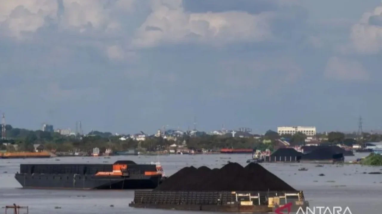 Anggota DPR Dukung Transaksi Batu Bara DMO Gunakan Rupiah, Bisa Tekan Risiko Fiskal