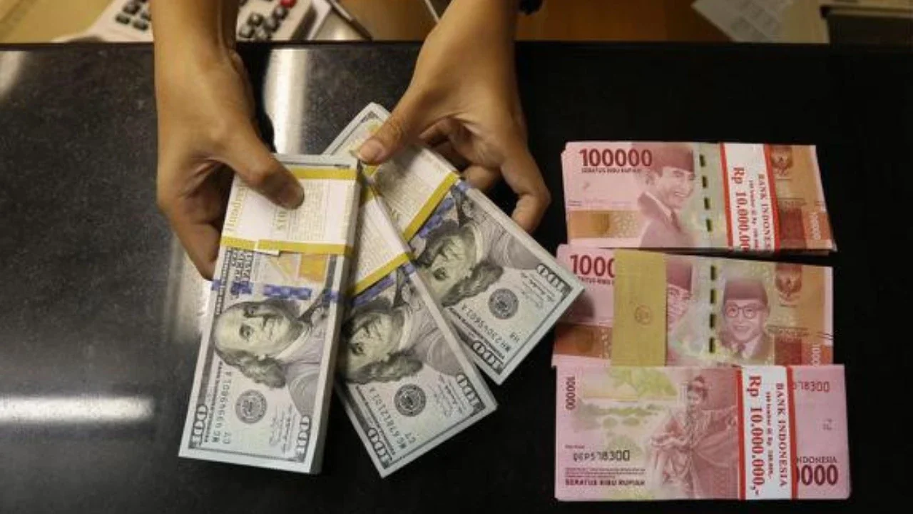 Respons BI Soal Rupiah Tembus Rp17.300