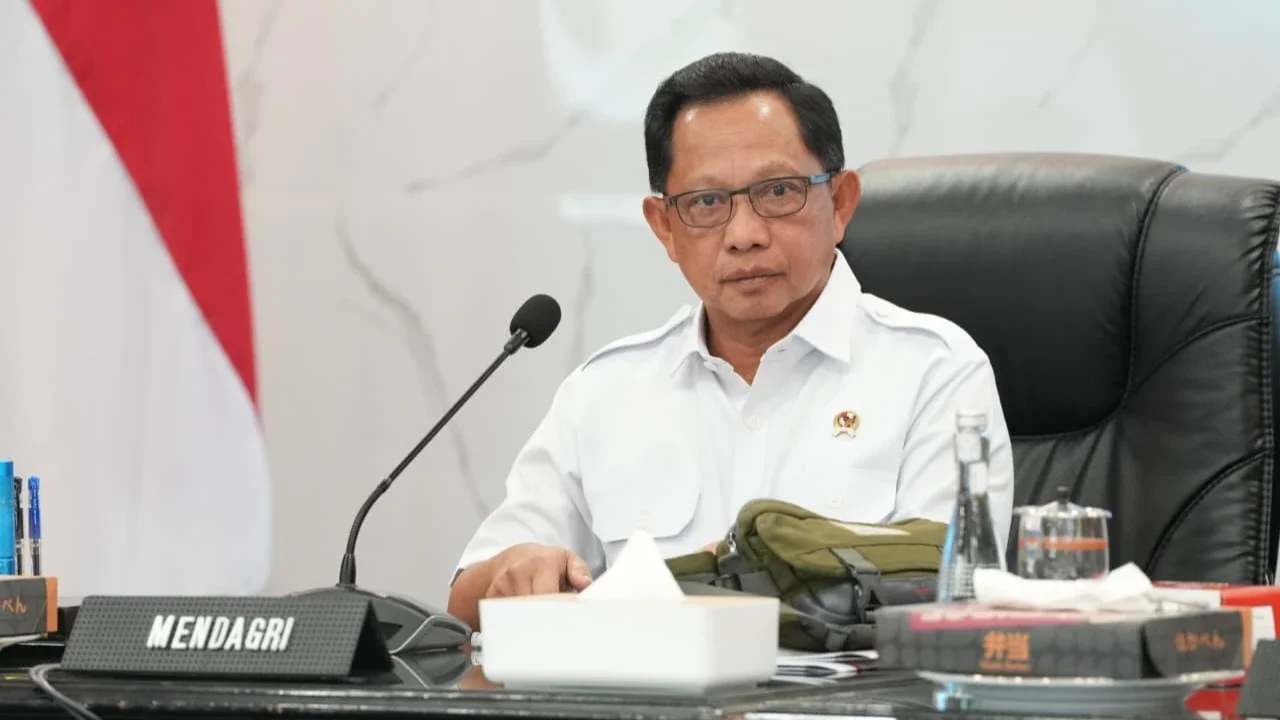 Percepat Transisi Energi, Mendagri Dorong Gubernur Bebaskan Pajak Kendaraan Listrik