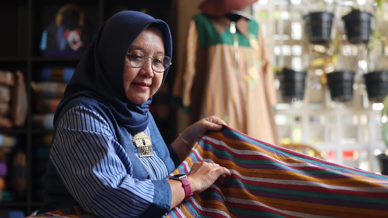 Pemberdayaan BRI Dorong UMKM 'Diopeni' Bangkitkan Ekonomi Perempuan dan Angkat Tenun Lurik ke Pasar Lebih Luas