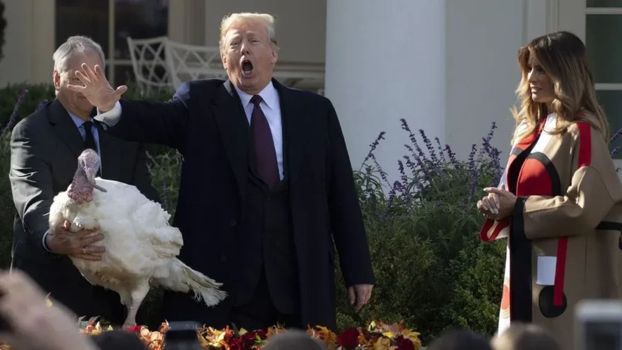 Trump: Selat Hormuz akan Dibuka Jika Terjadi Perkembangan Positif