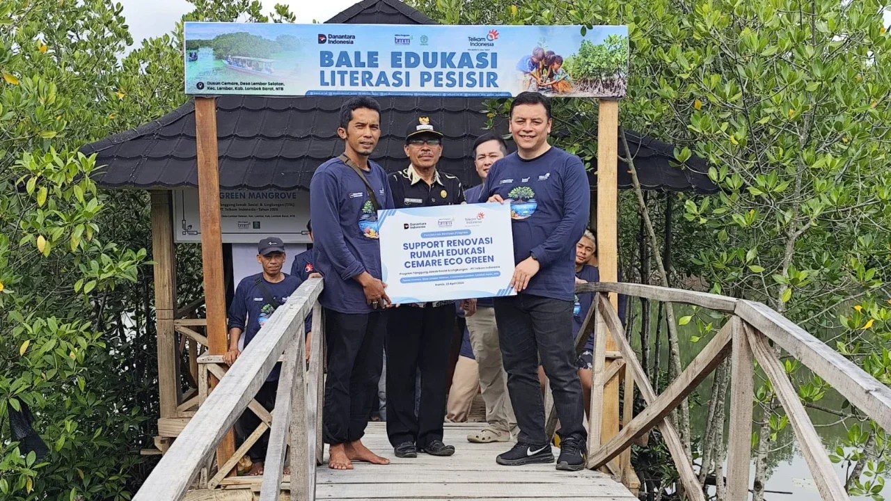 Telkom memberikan support renovasi Rumah Edukasi Cemare Eco Green