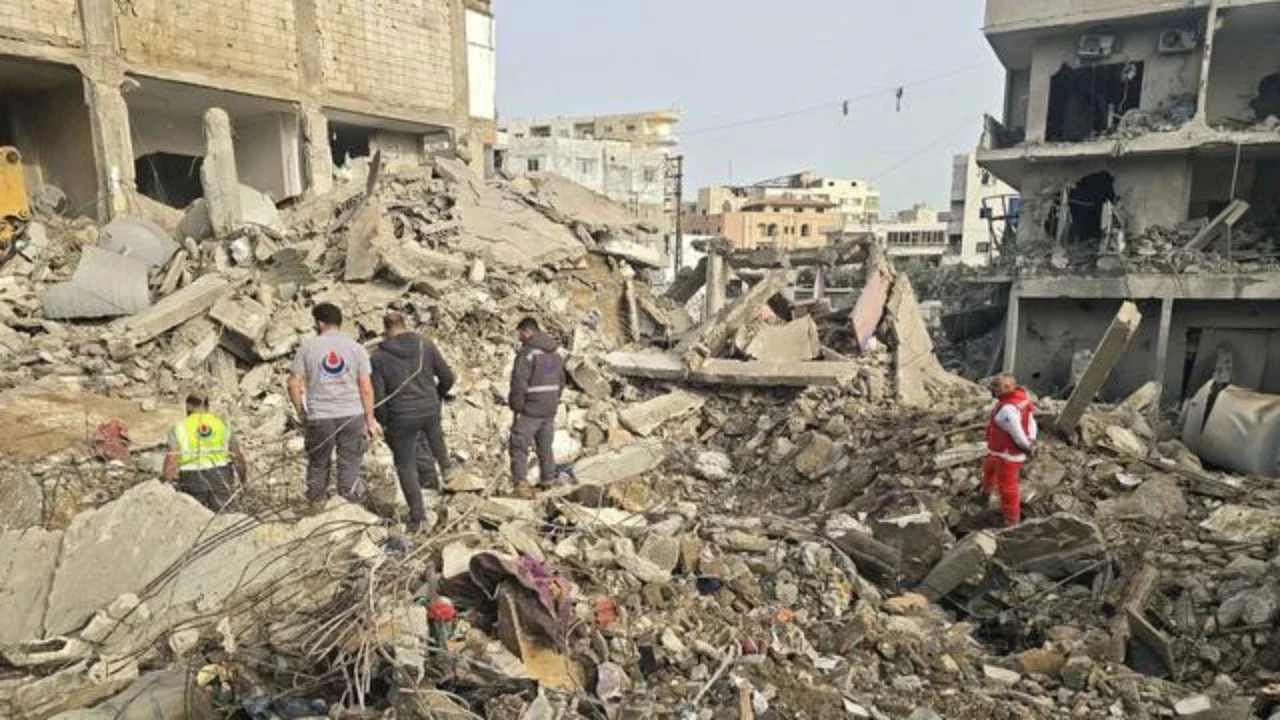 Seperti diketahui, Lebanon terseret ke dalam perang Timur Tengah ketika Hizbullah melancarkan serangan terhadap Israel untuk membalas gugurnya pemimpin Iran, Ayatollah Ali Khamenei. Tampak da