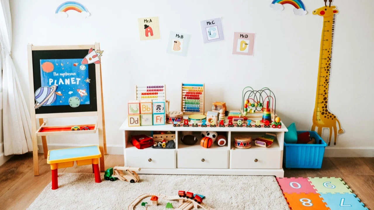 Ilustrasi day care, daycare, penitipan anak. (Image by rawpixel.com on Freepik)