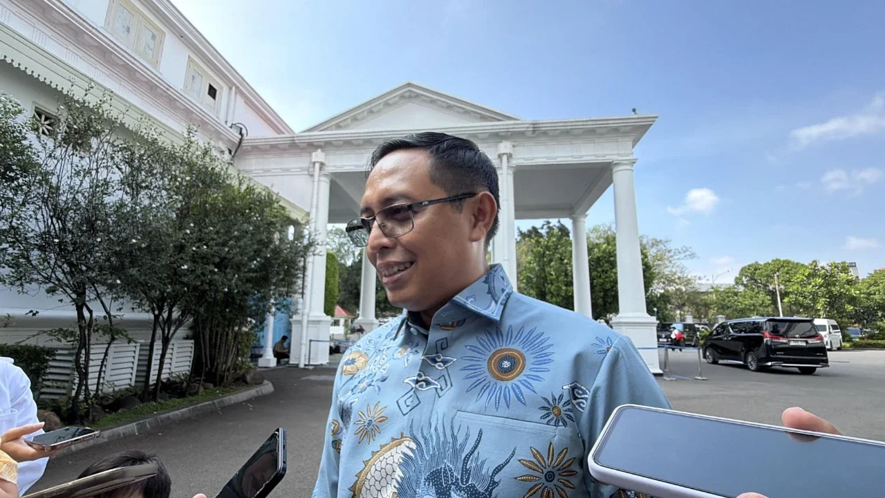 Hasan Nasbi Kembali ke Kabinet, Dilantik Prabowo Jadi Penasehat Khusus Komunikasi