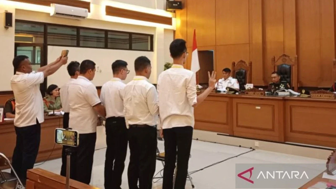 Hakim Cecar Perubahan Skenario Pembunuhan Kacab Bank: Awal Mau Baik-Baik, Kenapa jadi Preman?