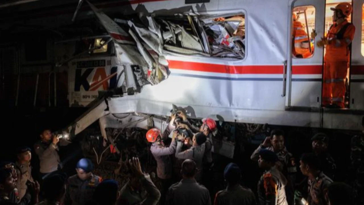 Tragedi KA di Bekasi Picu Desakan DPR, Lintas Sebidang Harus Diperbaiki Tanpa Diskriminasi Gender
