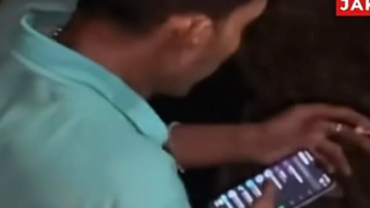 Viral di Medsos Dugaan Pengakuan Sopir Taksi Listrik Usai Sebabkan Kecelakaan Kereta