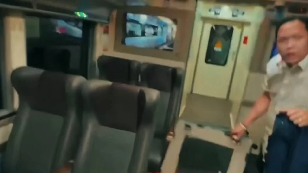Beredar Video Kepanikan Penumpang KA Argo Bromo Anggrek saat Hantam Commuter Line di Bekasi Timur