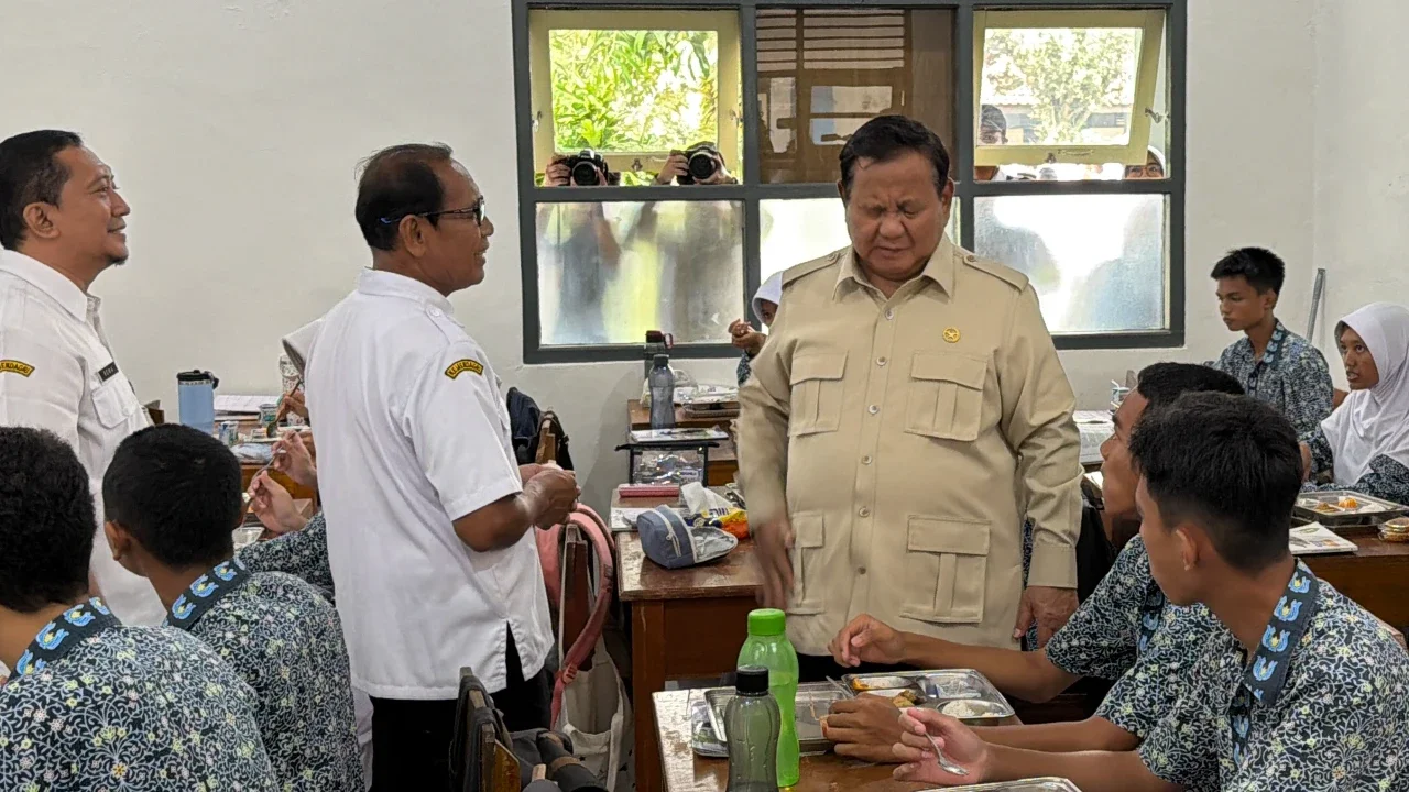 Prabowo Ungkap Testimoni Siswa Soal MBG: Sangat Membantu dan Hemat Uang