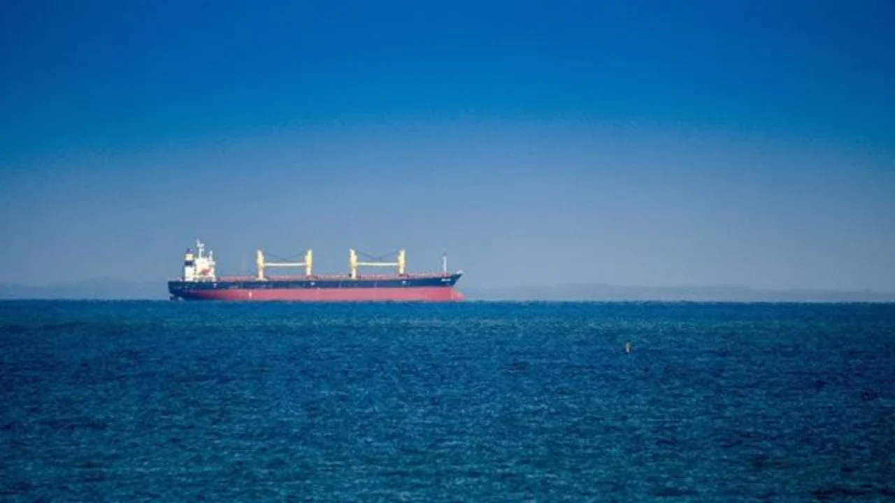 Kapal Tanker Jepang Bawa Dua Juta Barel Minyak Dilaporkan Berhasil Lewati Selat Hormuz