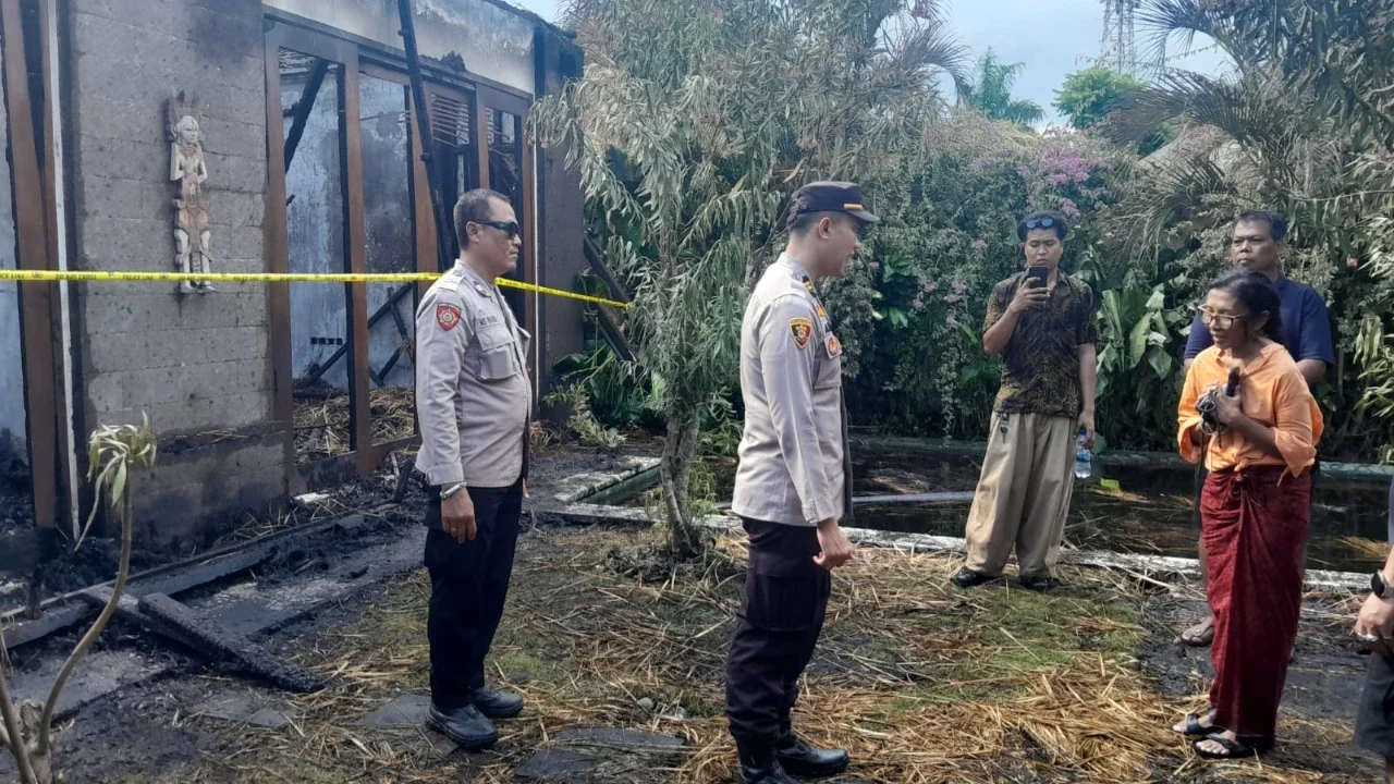 Kebakaran Hanguskan Vila di Sanur, Beruntung Tak Ada Korban Jiwa
