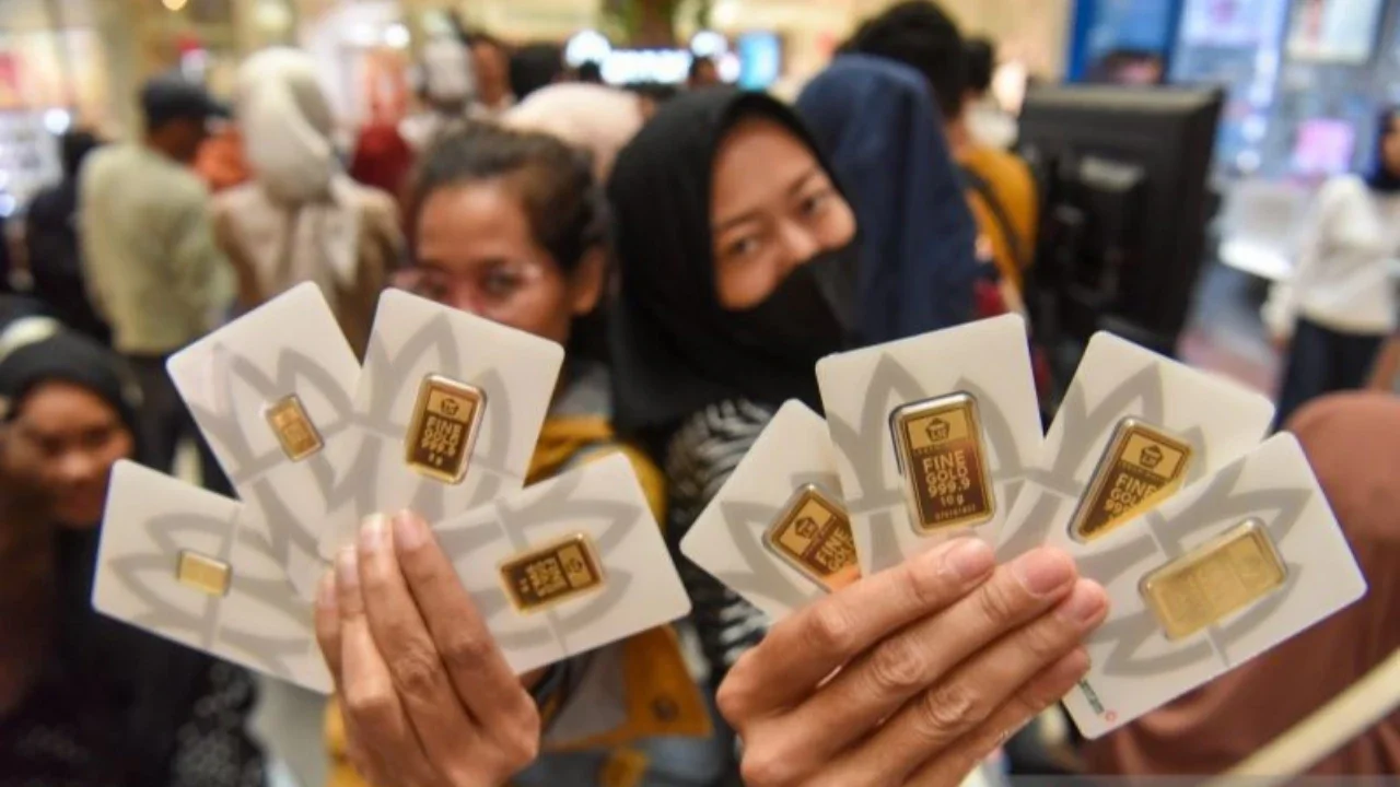 Harga Emas Antam Terjun Bebas Hari Ini Senin 6 April 2026, per Gram Dibanderol Segini