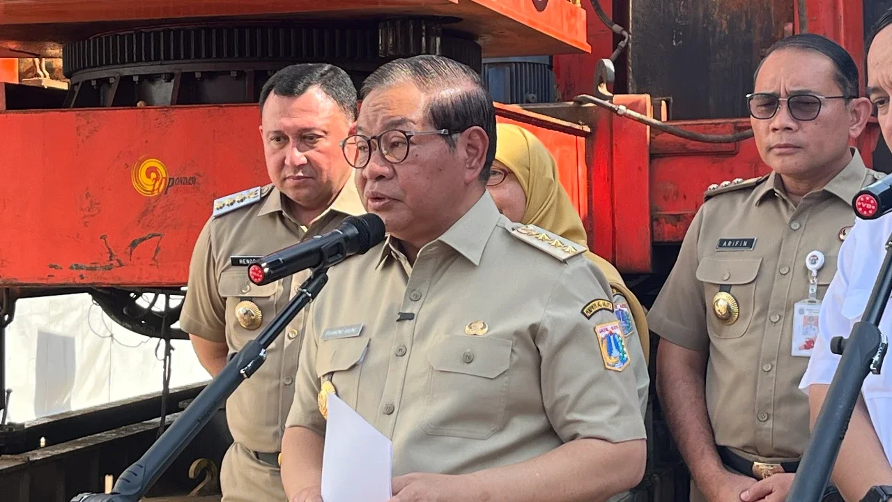 Pramono Geram Aduan Warga di JAKI Direspons Pakai AI, Minta Oknum Disanksi