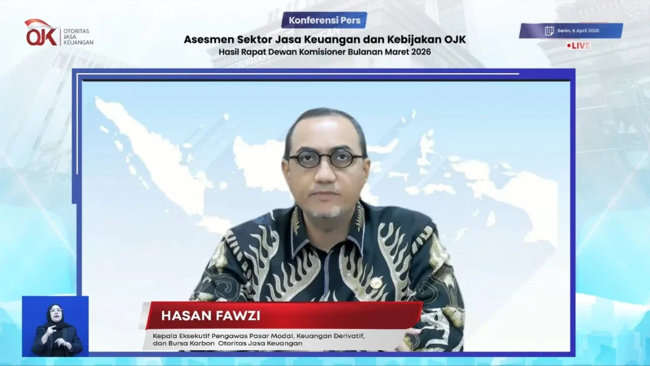 Anggota Dewan Komisioner Otoritas Jasa Keuangan (OJK) yang juga menjabat sebagai Kepala Eksekutif Pengawas Pasar Modal, Keuangan Derivatif, dan Bursa Karbon, Hasan Fawzi