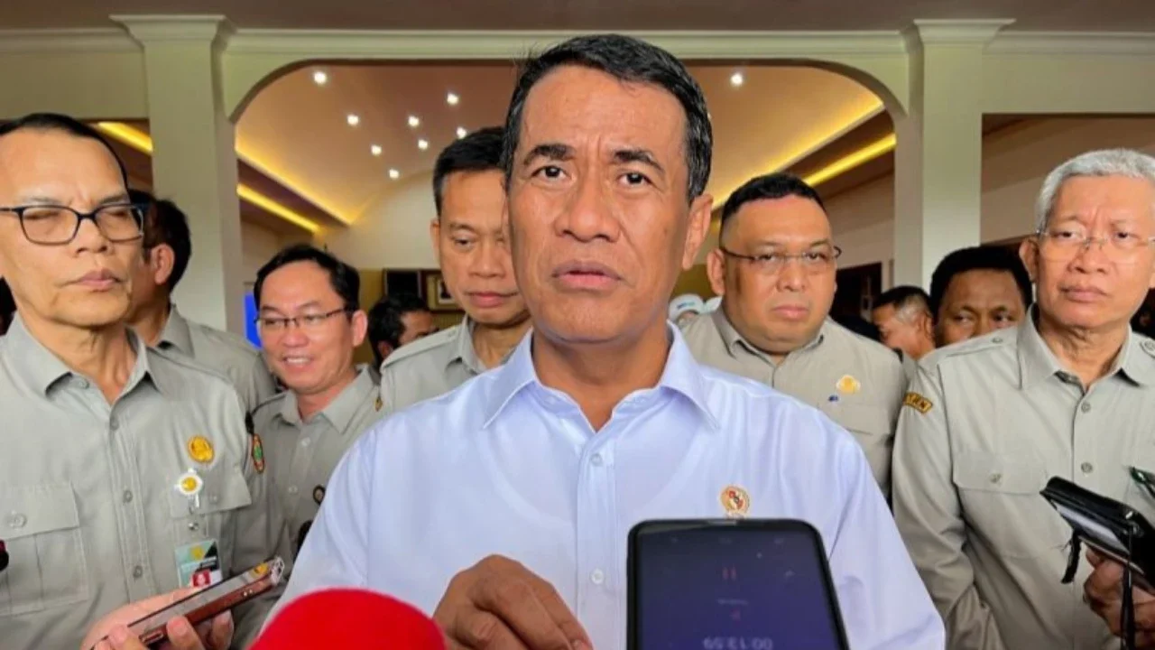 Mentan Amran akan Kumpulkan Importir Plastik: Jangan Terlalu Menaikkan Harga Tinggi
