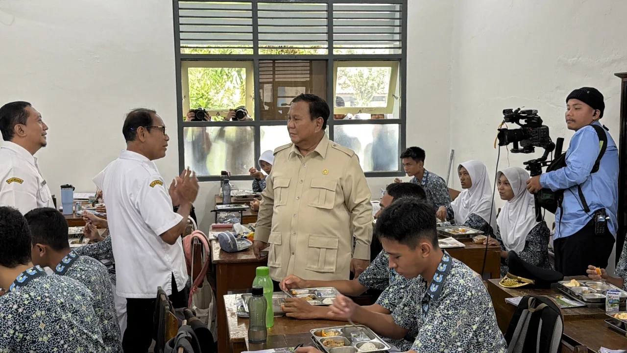 Presiden Prabowo Dijadwalkan Hadiri Peringatan Hari Buruh di Monas