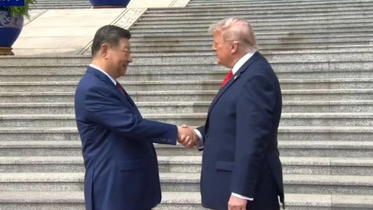 Trump Tiba di Beijing, Disambut Langsung Xi Jinping